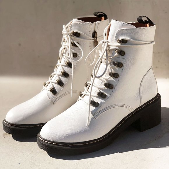 NEW White Faux Vegan Leather Laced Up Lug Sole Platform Ankle Combat Boots Shoes - Picture 1 of 12